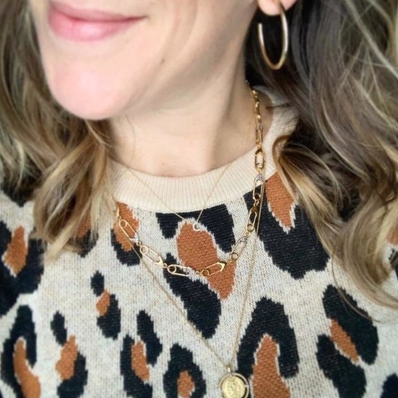 :: Stella & Dot Safety Pin Necklace - Picture 12 of 15